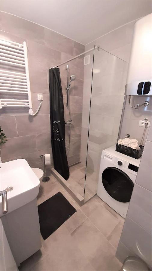 Luca, Digital Nomad Getaway Studio Apartment 萨格勒布 外观 照片